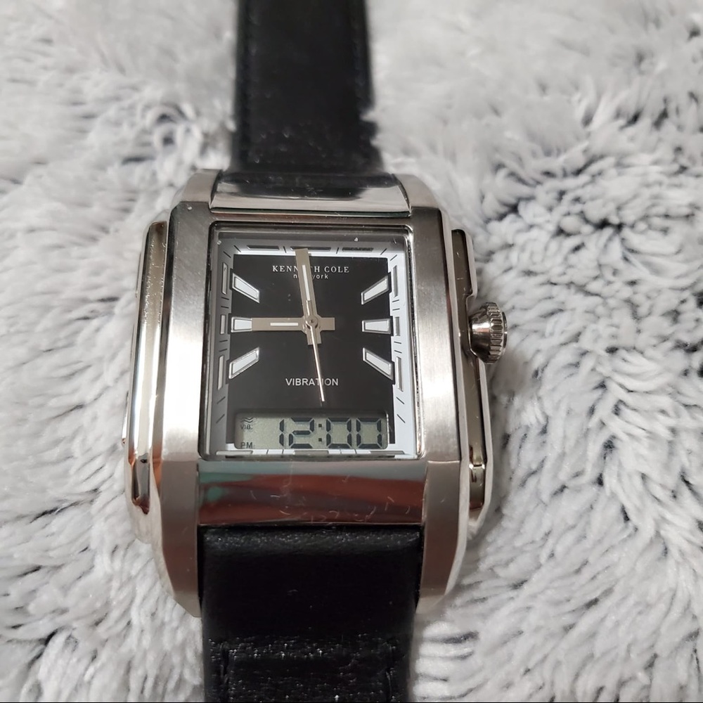 Kenneth Cole watch - Picture 2 of 3